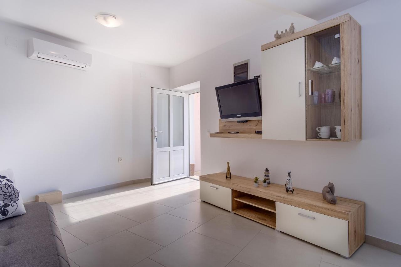 Apartment Angela Čunski Dış mekan fotoğraf